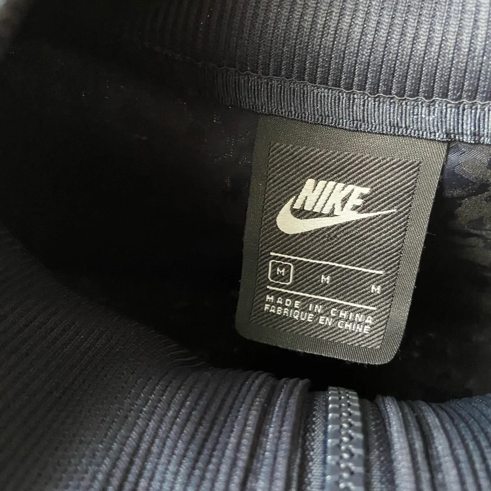 Nike full zip jacquard navy jacket, size M